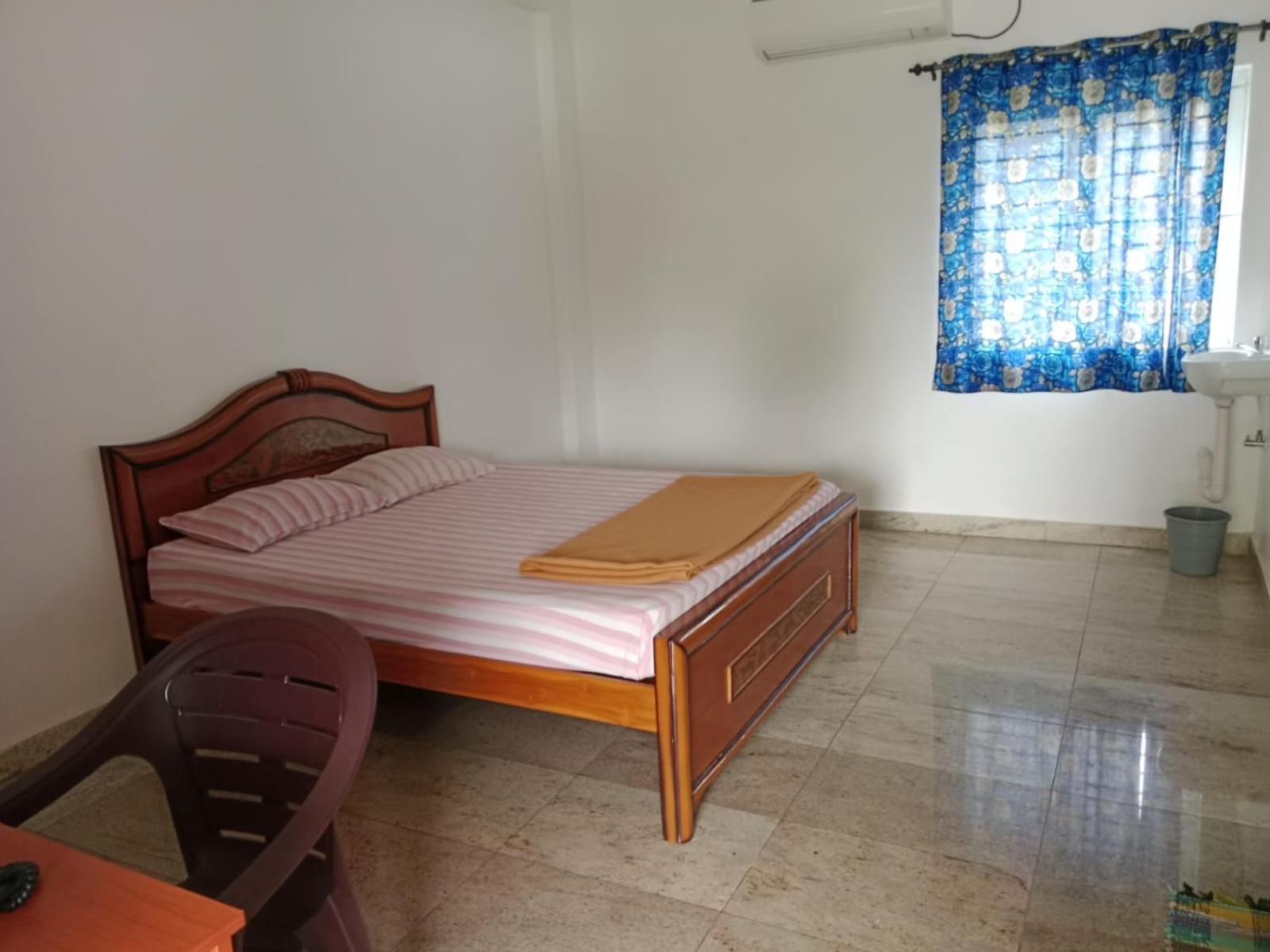 Urc Lodge Perundurai Esterno foto